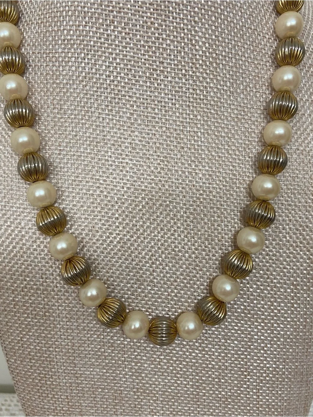 Vintage Faux Pearl Necklace Gold Tone Fluted Beads 18” Classic Statement
